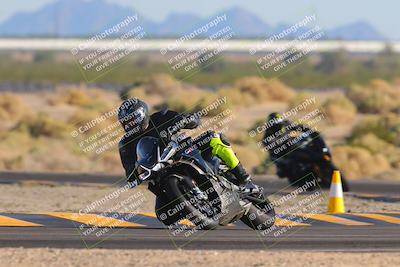 media/Nov-06-2023-Moto Forza (Mon) [[ce023d0744]]/3-Intermediate Group/Session 5 (Turn 4)/